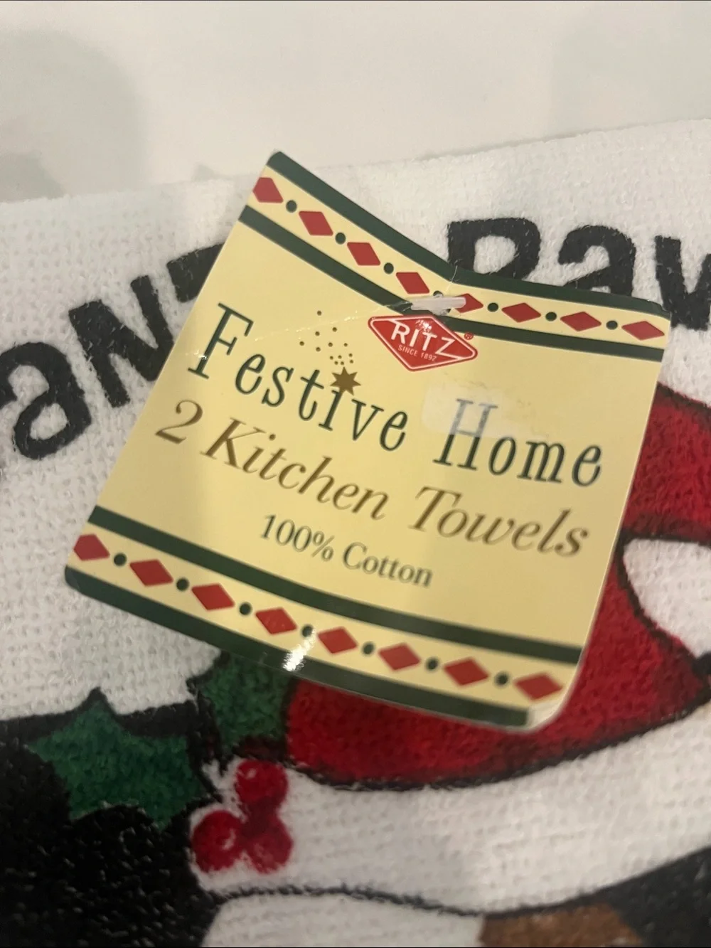 A Rescued Dog stole my heart & Santa paws Kitchen Towel set 4x  NWT